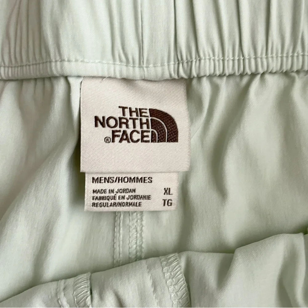 The North Face Men’s 7” Class V Belted Shorts Mint Green Size XL